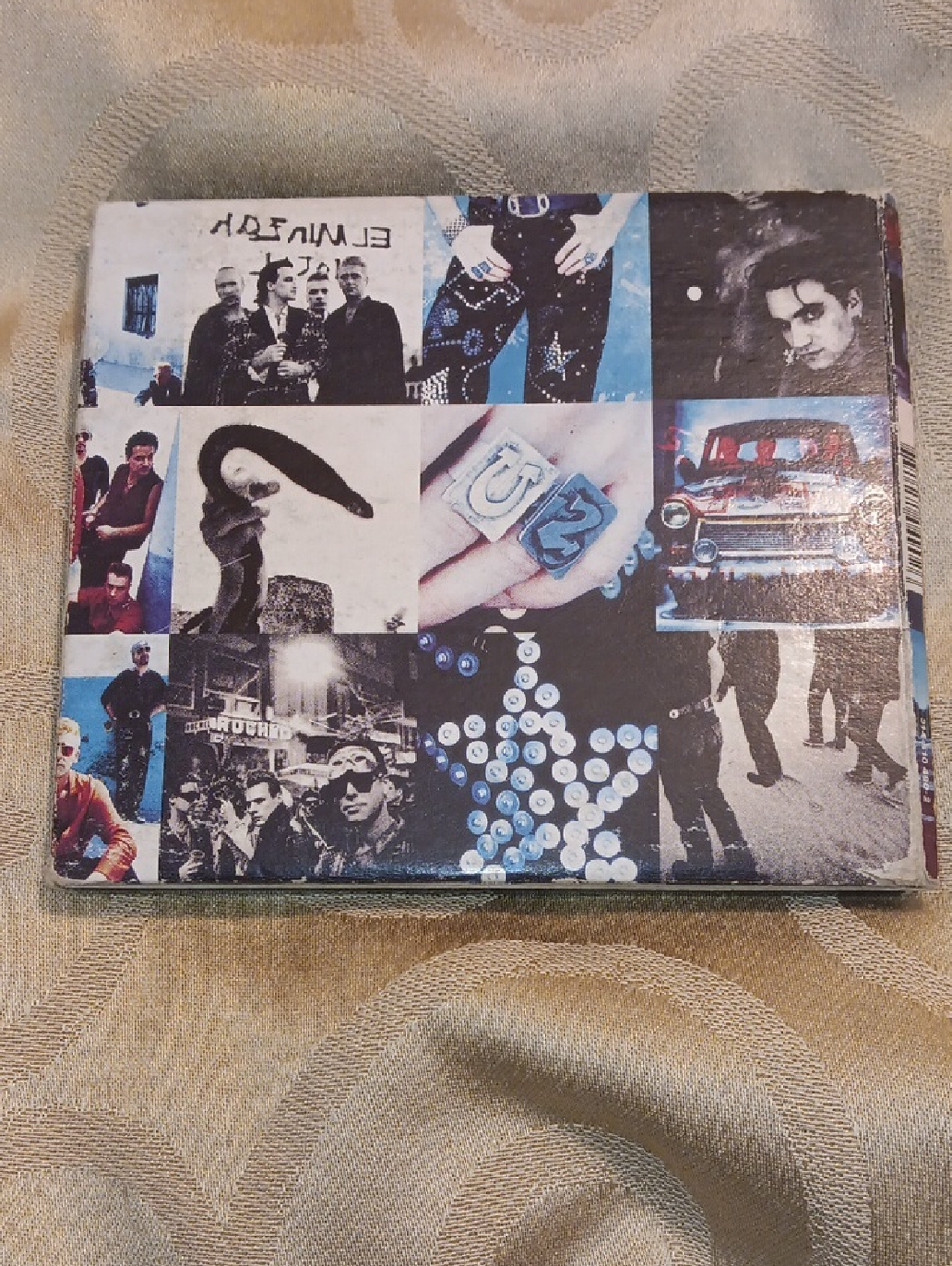 U2 CD